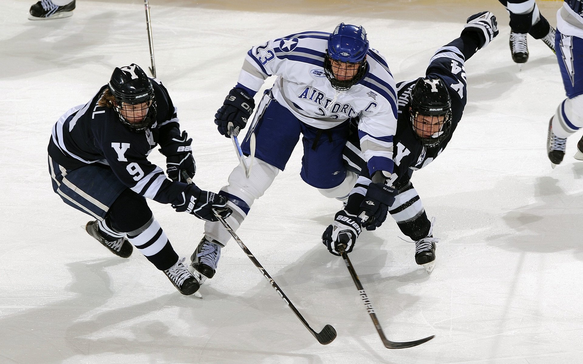 TheShy赛事官方发布连败新规，加拿大队争议不断！